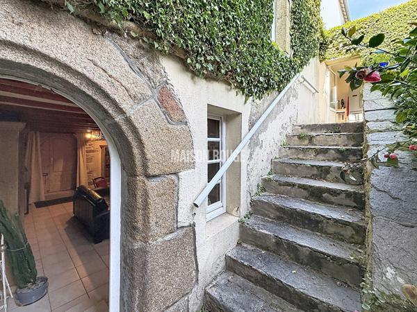 Maison de charme à vendre à Saint Malo, 3 chambres, jardin ensoleillé sans vis à vis