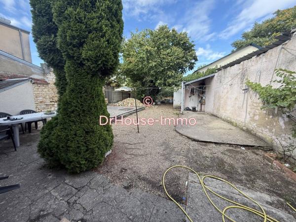 Immeuble à vendre 7 pièces de 123 m²