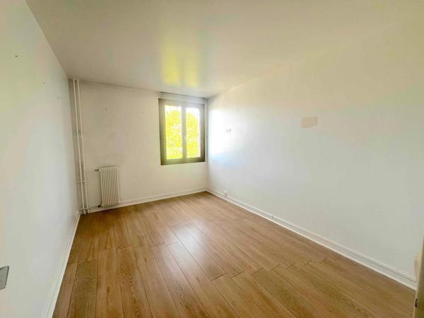 Rambouillet centre appartement 82 m² 2 chambres avec parking