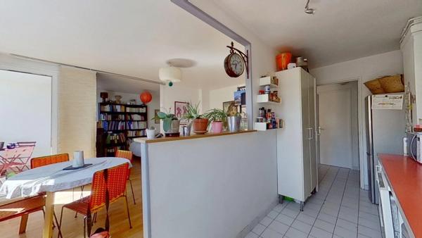 EXCLUSIVITÉ – Appartement 3/4 pièces avec balcon – traversant et lumineux – Quartier des Coutures / Métro Robespierre
