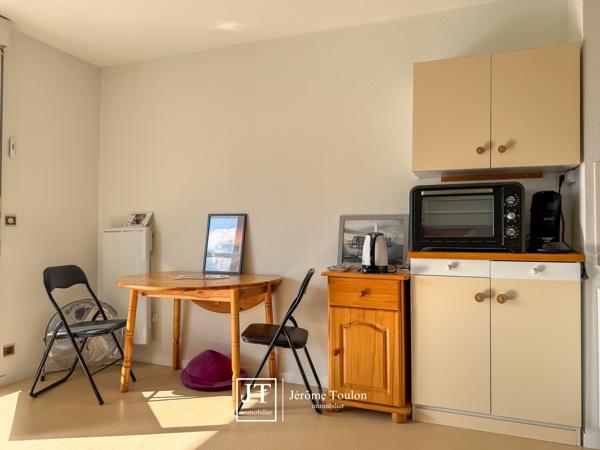 Appartement
                                                                                                                                                                                                                                                                                                                        1 pièce(s)                                                                                                                                                                                                                                                                                                                              21  m²