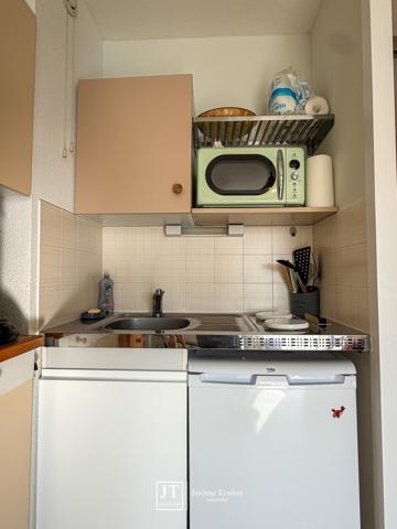Appartement
                                                                                                                                                                                                                                                                                                                        1 pièce(s)                                                                                                                                                                                                                                                                                                                              21  m²
