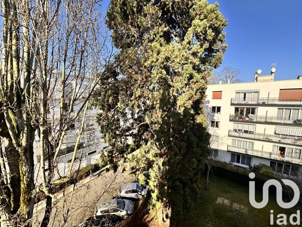 Appartement 1 pièce de 12 m² à Châtenay-Malabry (92290)