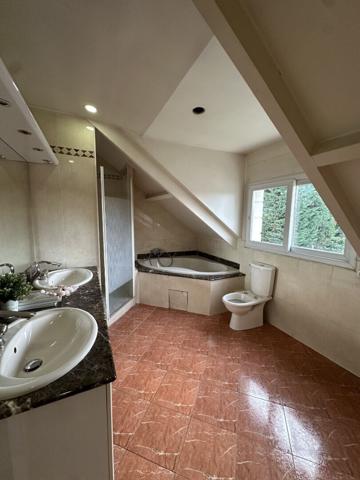 LES PAVILLONS-SOUS-BOIS, maison de 6 pièces, 128,5m2