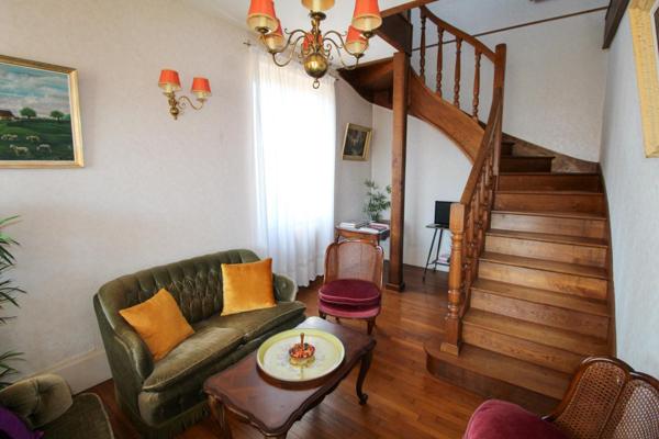 Grande maison familiale au fort potentiel !