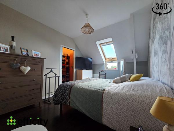 Appartement
         4 pièces
        - 82 m² 237 500 € *