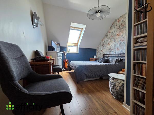 Appartement
         4 pièces
        - 82 m² 237 500 € *