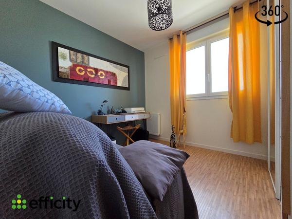 Appartement
         4 pièces
        - 82 m² 237 500 € *