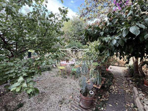 Nîmes, Maison de ville, jardin, opportunité rare !
