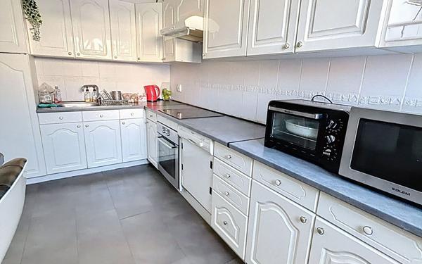 Maison à vendre    4 pièces •  Reims