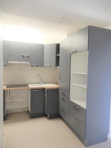 À LOUER - APPARTEMENT DUPLEX - MENNECY