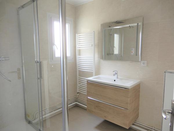 À LOUER - APPARTEMENT DUPLEX - MENNECY