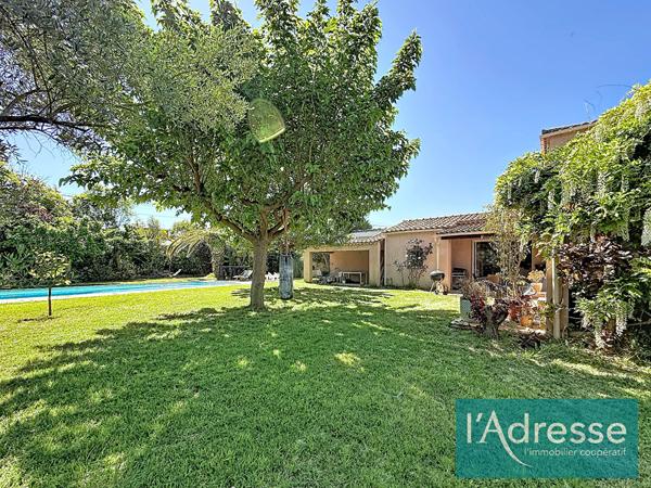 Afa - Charmante propriété avec piscine et jardin arboré sans vis-à-vis