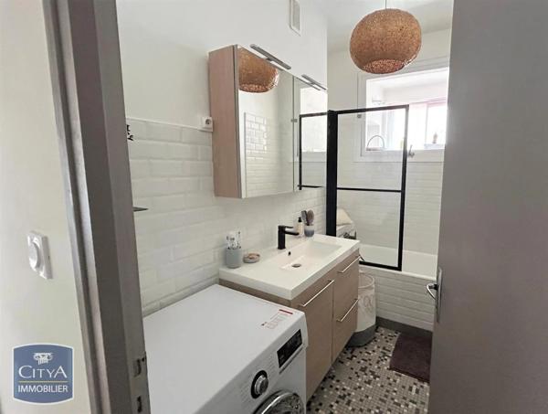 Appartement à louer 3 pièces 63.31m² Montauban (82000)