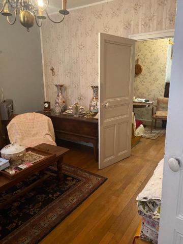 Maison à vendre à Digoin en Saône-et-Loire (71160), ref : M-E-OU   
CENTRE VILLE