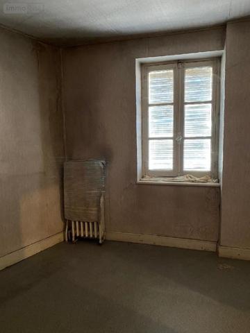 Maison à vendre à Digoin en Saône-et-Loire (71160), ref : M-E-OU   
CENTRE VILLE