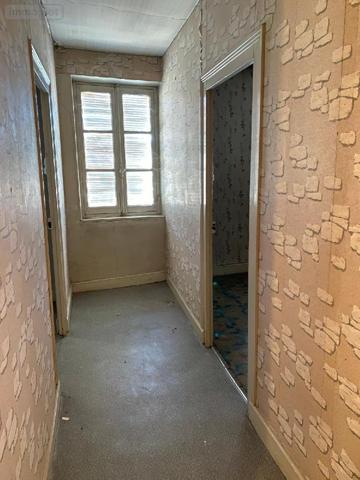 Maison à vendre à Digoin en Saône-et-Loire (71160), ref : M-E-OU   
CENTRE VILLE