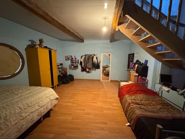 Labastide de Lévis . Maison de 415 m²