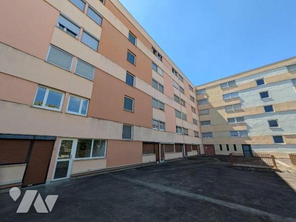 VANDOEUVRE LES NANCY 12 rue du Luxembourg

À VENDRE - Charmant T1 en rez-de-jardin à Vandoeuv...