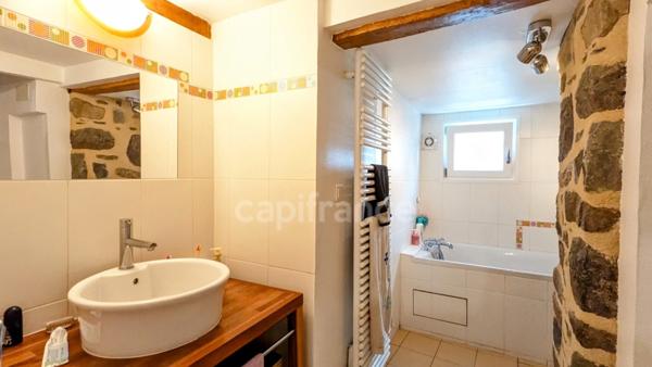 Dpt Finistère (29), à vendre à LE FAOU maison en pierre de 110 m² - 3 Chambres - Terrain de 880,00 m²