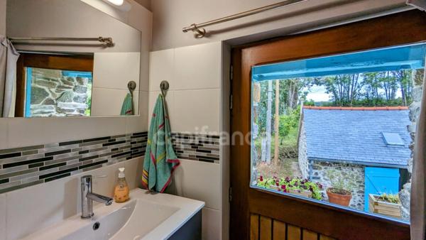 Dpt Finistère (29), à vendre à LE FAOU maison en pierre de 110 m² - 3 Chambres - Terrain de 880,00 m²