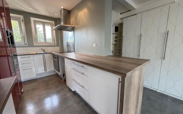 Appartement à louer    3 pièces •  Melun