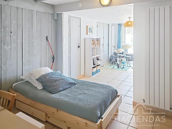 Pertuis (84120) Villa traditionnelle au calme avec piscine, annexe et vues sur le Luberon "