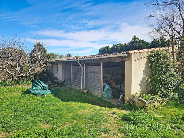 Pertuis (84120) Villa traditionnelle au calme avec piscine, annexe et vues sur le Luberon "