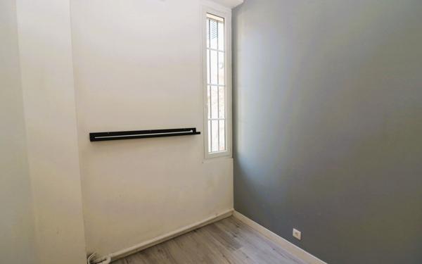 Appartement à vendre    1 pièce •  Fontainebleau