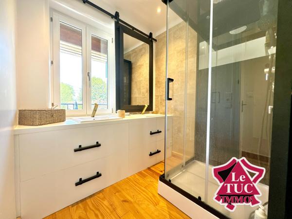 Maison rénovée 3 chambres et 1000 m² de terrain. Villeneuve-sur-Lot (47300)