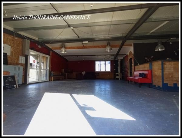 à vendre Bâtiment polyvalent de 180 m² sur un terrain de 3 000 m² – Accessibilité optimale !