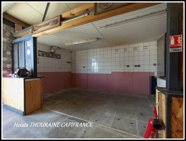 à vendre Bâtiment polyvalent de 180 m² sur un terrain de 3 000 m² – Accessibilité optimale !