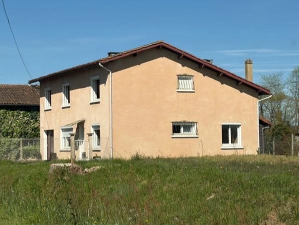 PLAISANCE (32) proche : MAISON TRADITIONNELLE 1960, dépendances, terrain clos avec jardin de 1.000m2 environ au calme, vue campagne