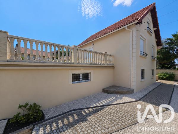 Maison à vendre 5 pièces 136 m² Méry-sur-Oise
