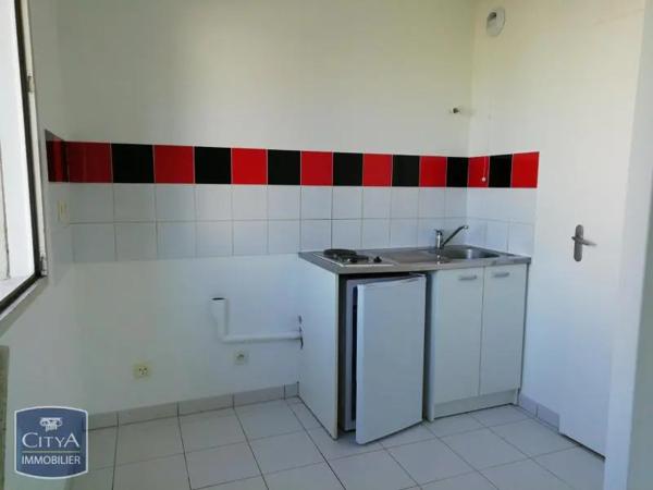 Appartement à louer 2 pièces 44.84m² Provins (77160)