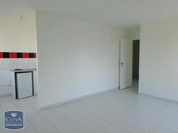 Appartement à louer 2 pièces 44.84m² Provins (77160)