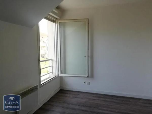 Appartement à louer 2 pièces 44.84m² Provins (77160)