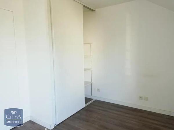 Appartement à louer 2 pièces 44.84m² Provins (77160)