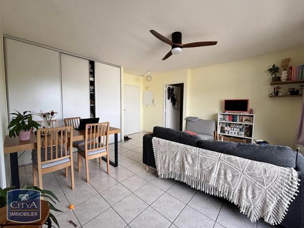 Appartement à louer 2 pièces 43.73m² Tours (37200)