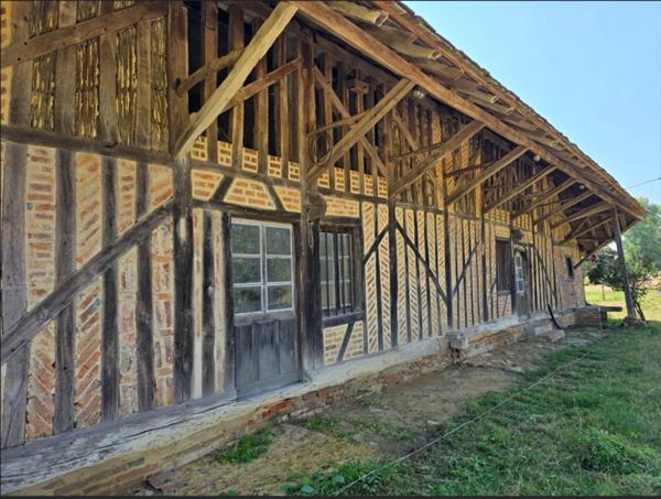 Propriete à vendre 5 pièces proche de SAINT GERMAIN DU BOIS (71)