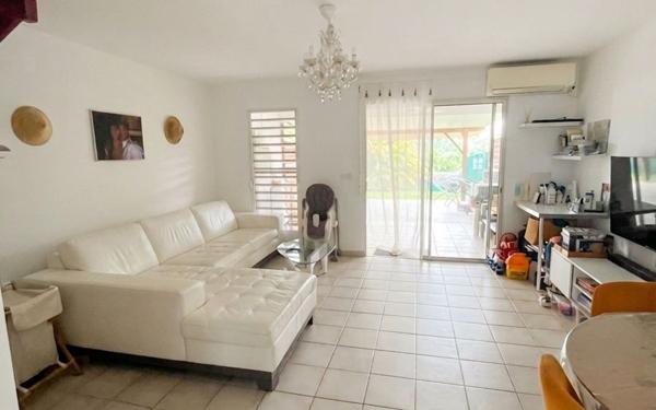 Appartement à vendre    3 pièces • 64,37 m2 Baie-Mahault