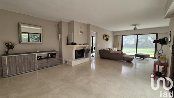 Maison à vendre 8 pièces 250 m² La Rochette