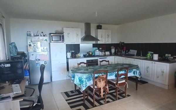 Maison à vendre    4 pièces • 80 m2 Petite-Île