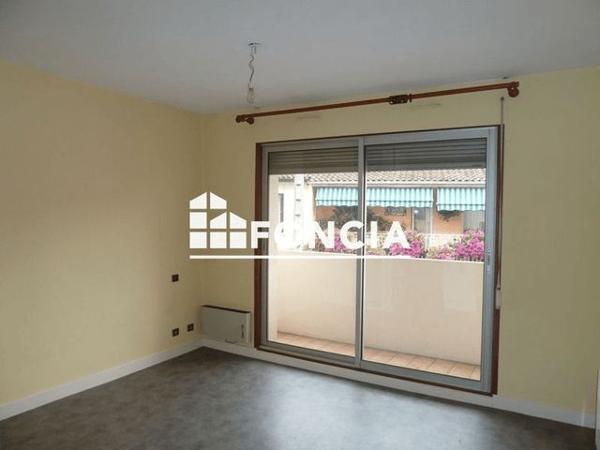 Location Studio 24.9 m² - 84 RUE ROBESPIERRE Agen 47000