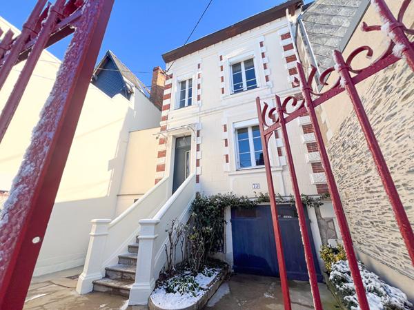 Angers Maison Bourgeoise - 3 chambres - 2 bureaux- Sous-sol Complet