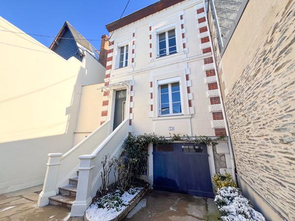 Angers Maison Bourgeoise - 3 chambres - 2 bureaux- Sous-sol Complet