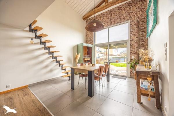 Maison à vendre |  Saint-Pierre-le-Vieux |  4 pièces | 145 m²