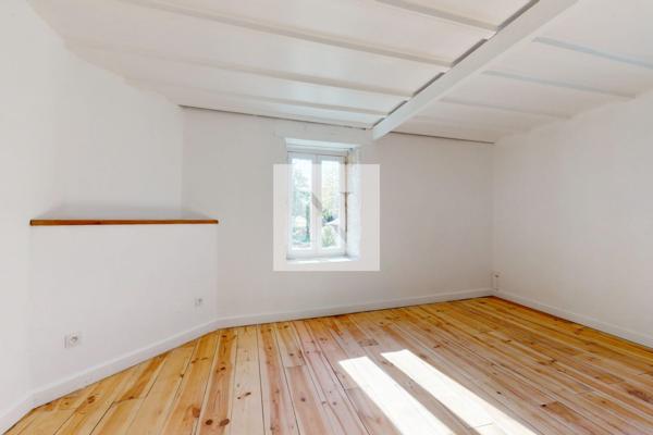 Maison ancienne 138 m² avec piscine et jardin – Andilly, Sérigny