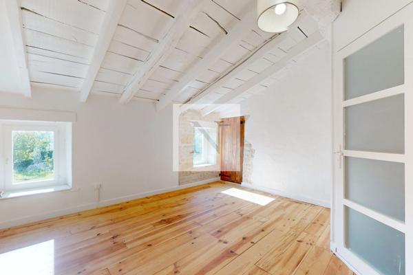 Maison ancienne 138 m² avec piscine et jardin – Andilly, Sérigny