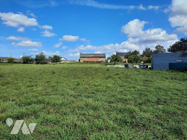 Terrain à bâtir 1541 m² bourg